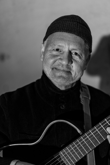 Musikperformance „Fundstücke“ von Stephan Stiens,
Installationsansicht „Solid Transitions - Kunst in den
Rohbauhallen von Stuttgart 21“, 6.–8. Januar 2023 Foto:
Bernhard Kahrmann Musikperformance „Fundstücke“ von
Stephan Stiens, Installationsansicht „Solid Transitions -
Kunst in den Rohbauhallen von Stuttgart 21“, 6.–8. Januar
2023 Foto: Bernhard Kahrmann